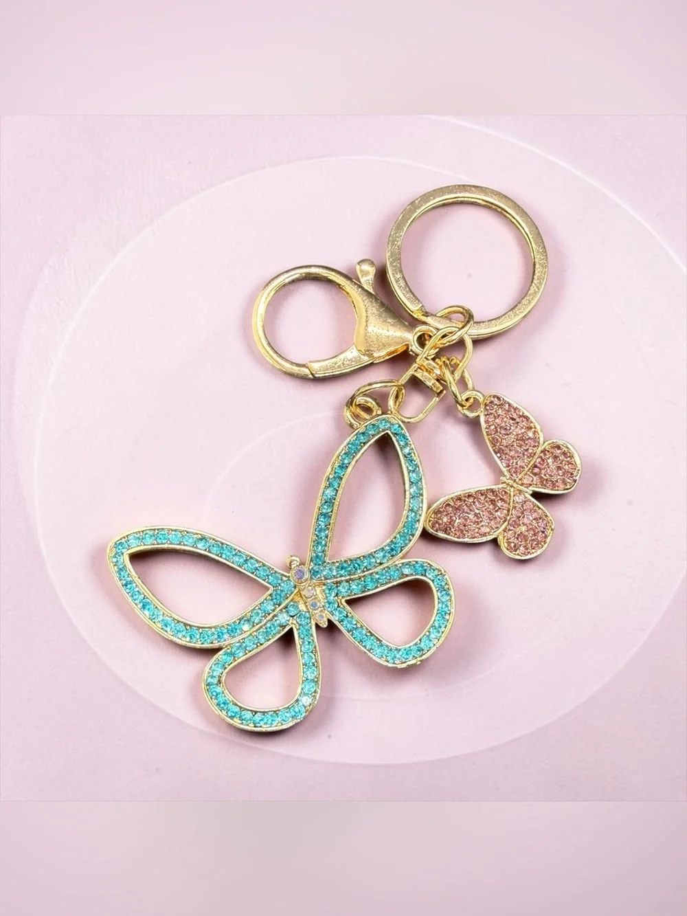 🏷️‼️5/$25🏷️‼️🦋Gold-Tone Butterfly Keychain with Pink & Turquoise Crystals/NWOT🦋